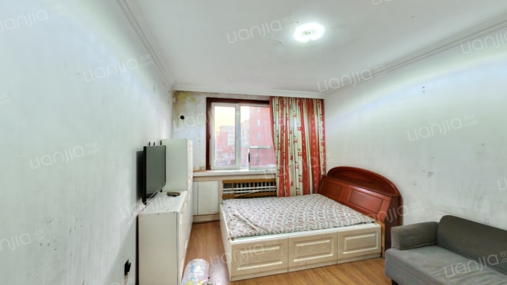 建大一小区二手房实景图