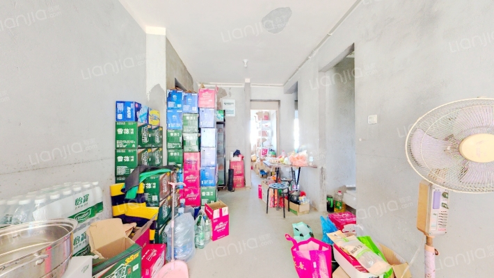 中南君悦府二手房实景图