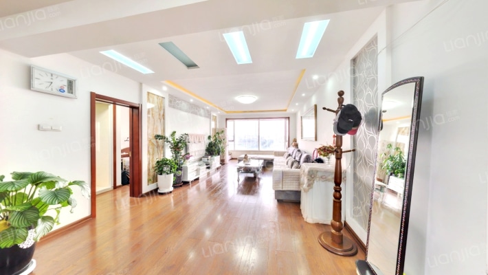 东江卓越二手房实景图