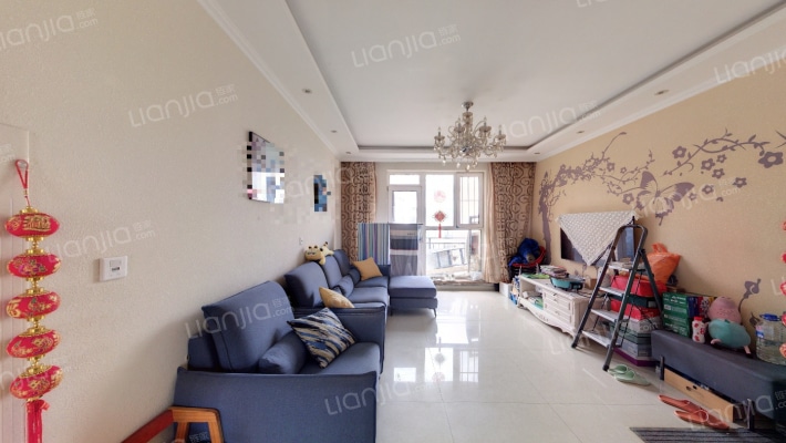 绿地海域中央墅A区二手房实景图