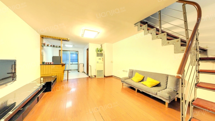 凯翔国际广场公寓二手房实景图