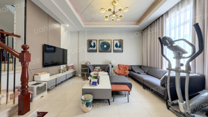 云间水庄二手房实景图