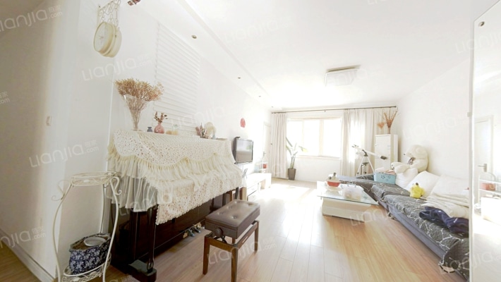 秀峰华庭二手房实景图