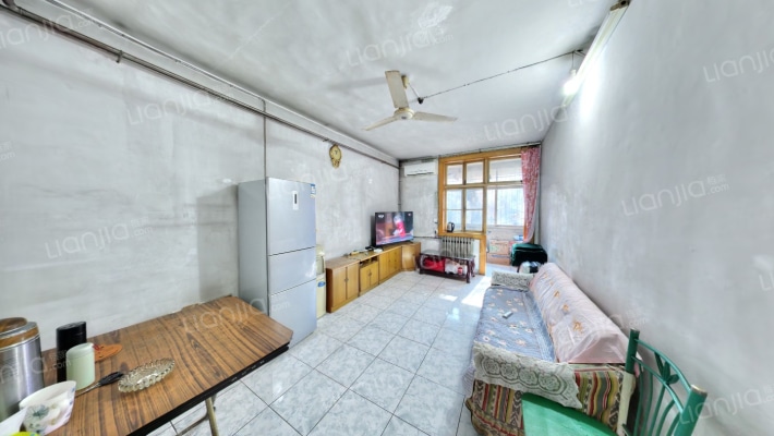 庆怡西区二手房实景图