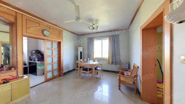 舍里甲社区南泥小区二手房实景图