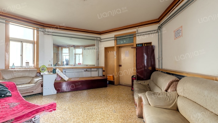 南烟厂宿舍小区二手房实景图