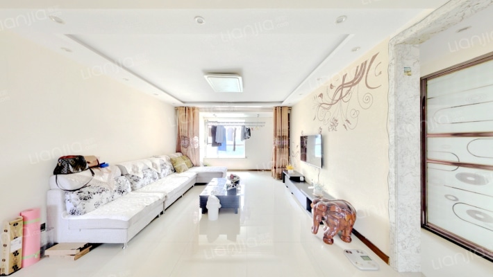 环球贸易中心二手房实景图