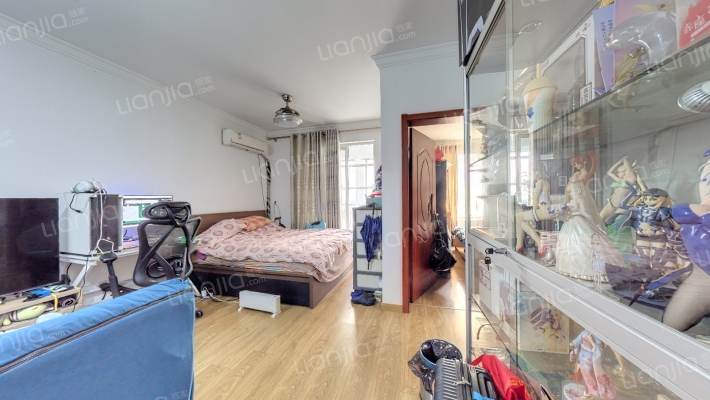 江桥佳苑一期二手房实景图