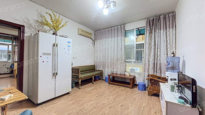 南街100号二手房实景图