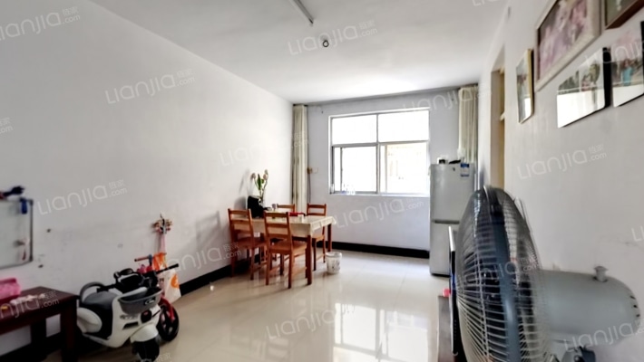 食品厂家属院二手房实景图