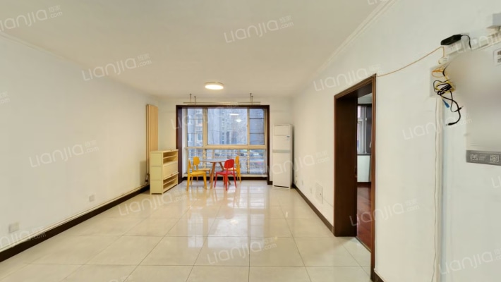 水恋晶城二手房实景图