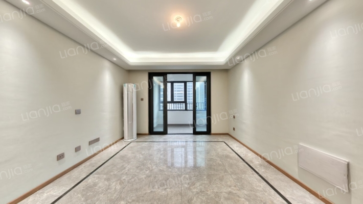 绿地太湖朗峯二手房实景图