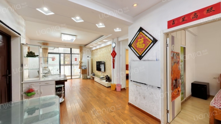 芭比伦堡二手房实景图