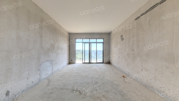 渔龙半湾B区二手房实景图