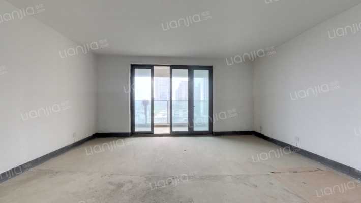 中梁柏悦湾二手房实景图