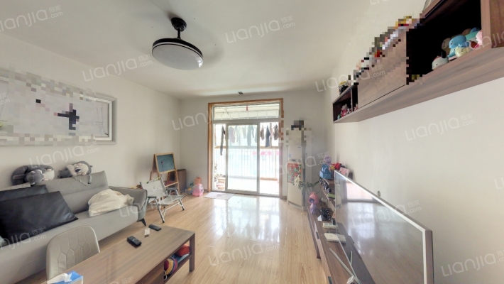 山湖苑东区二手房实景图