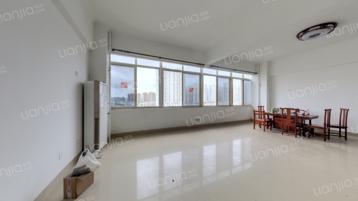 仙湖枫景小区二手房实景图