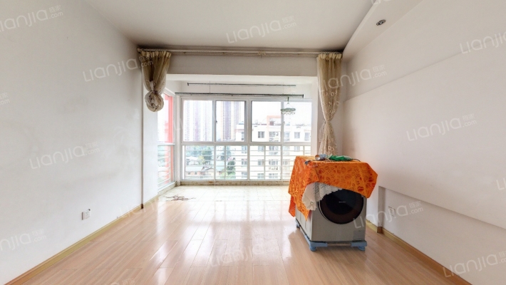 美丽新世界二手房实景图