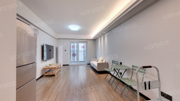 翡翠河滨雅苑二手房实景图