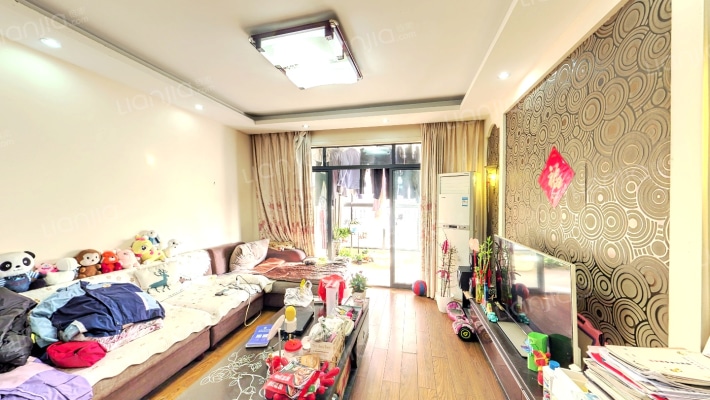 曙光领峰二手房实景图