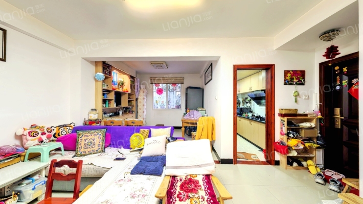 亚峰新区二手房实景图