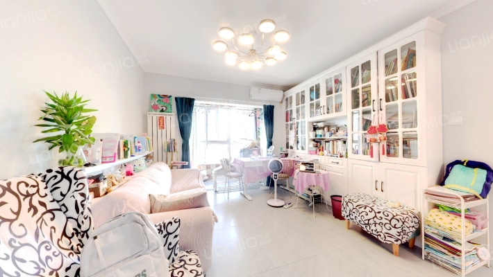 宏府鹍翔九天D区二手房实景图