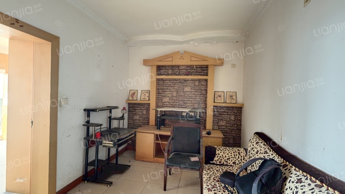 渡江路六十四号二手房实景图