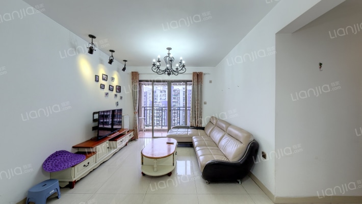 峰景豪苑二手房实景图