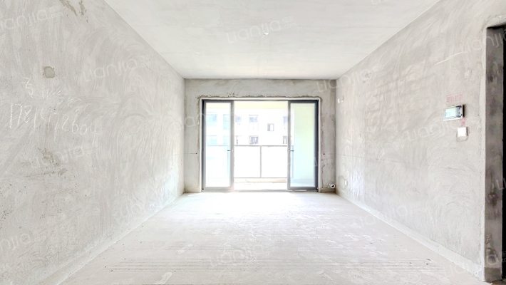 锦荣府二手房实景图