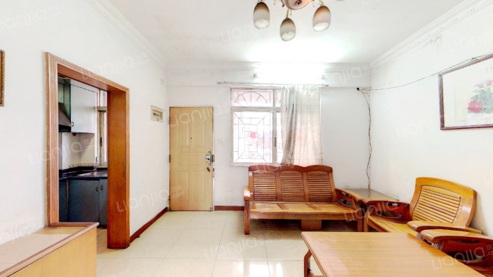 船舶厂宿舍二手房实景图