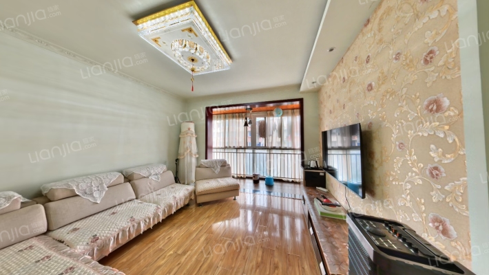 天然居二手房实景图