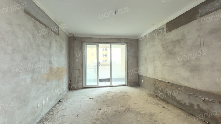 四里栖霞苑C区二手房实景图