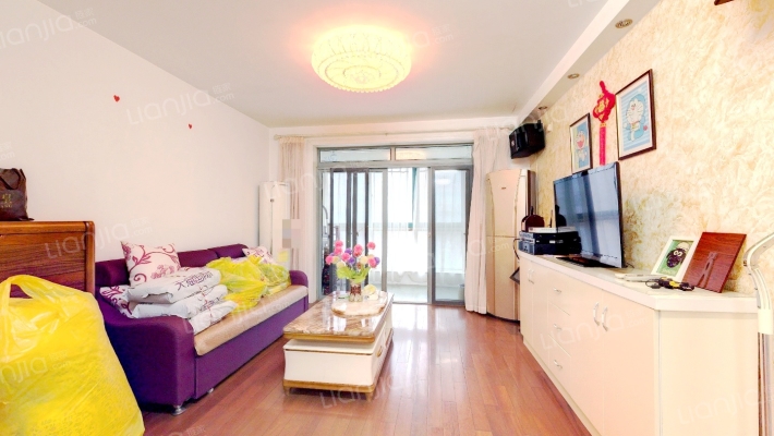 宝宸怡秀园二手房实景图