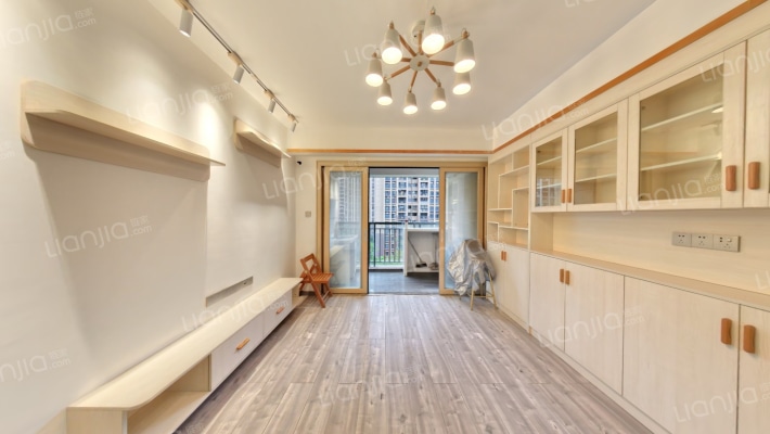 深业金翠湾二手房实景图