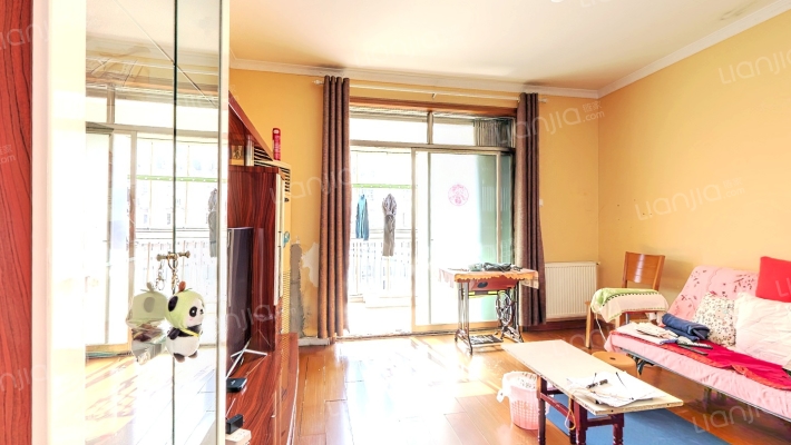 虹桥苑二手房实景图