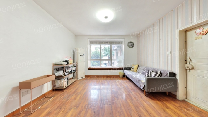 成龙花园二手房实景图