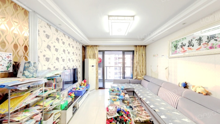 华盈四季阳光二手房实景图