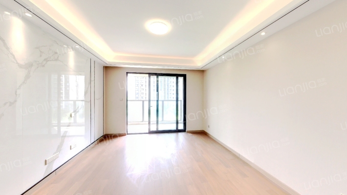 中海翠湖溪岸二手房实景图