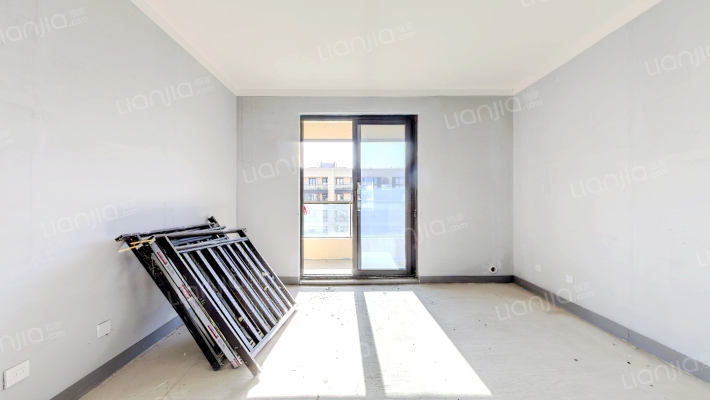 蓝诚信诚苑二手房实景图