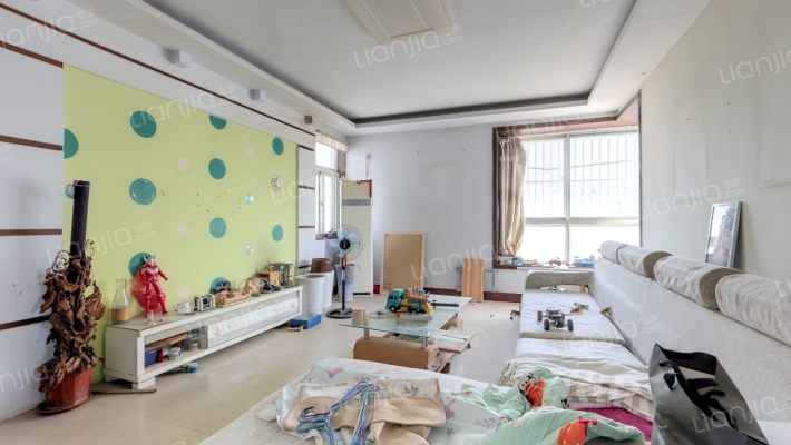 天虹花园A区二手房实景图