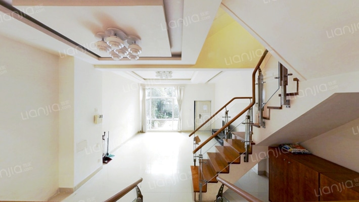 滇池卫城蓝溪二手房实景图