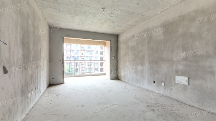 英伦郡二手房实景图