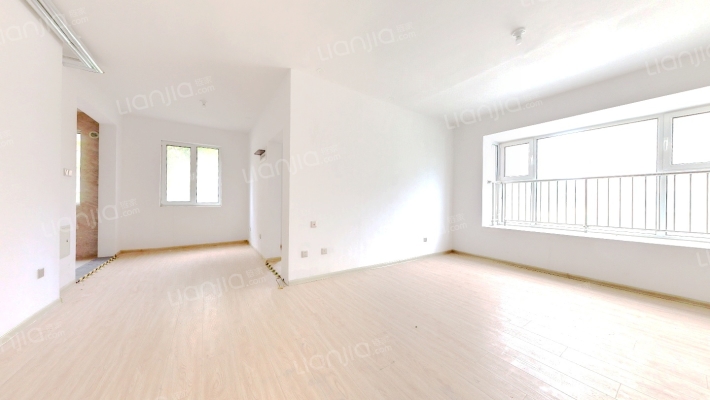 济高·观山悦二手房实景图