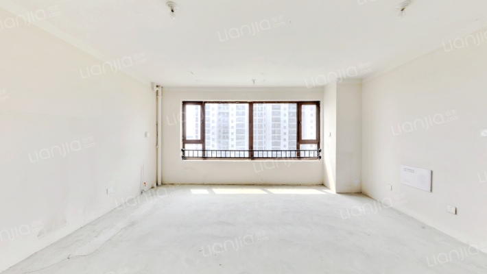 中铁逸都D区二手房实景图