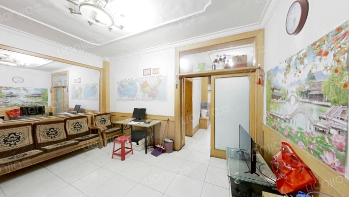 中保住宅楼二手房实景图