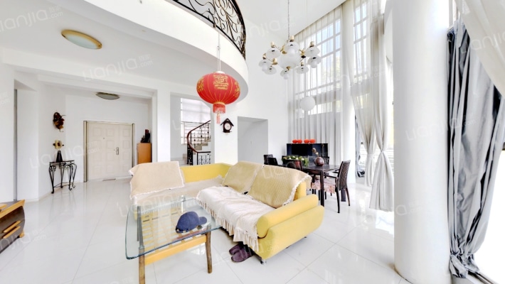 云顶别墅二手房实景图