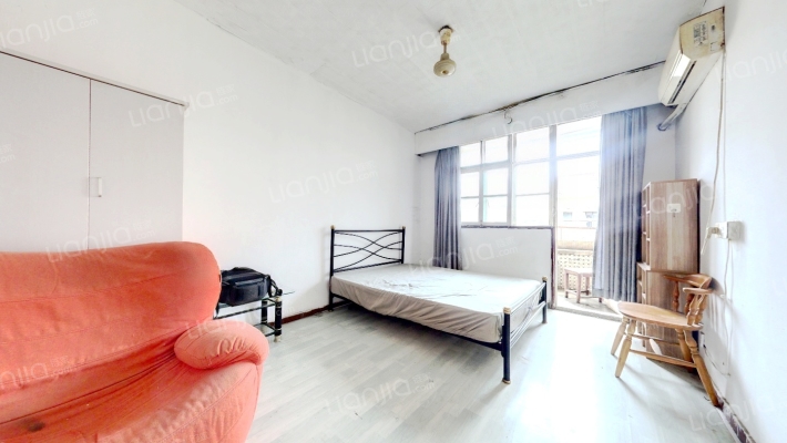 岭南路700弄二手房实景图