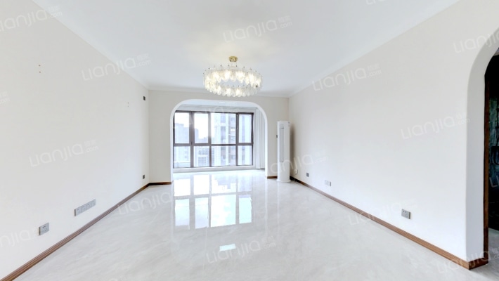 中南保利樾府二手房实景图