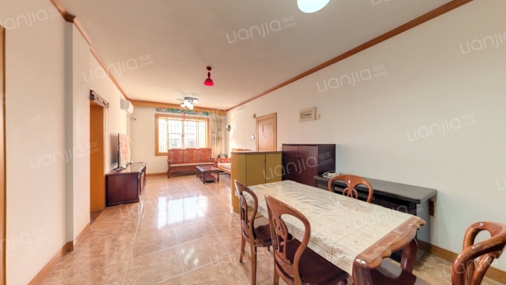 骏宇广场二手房实景图