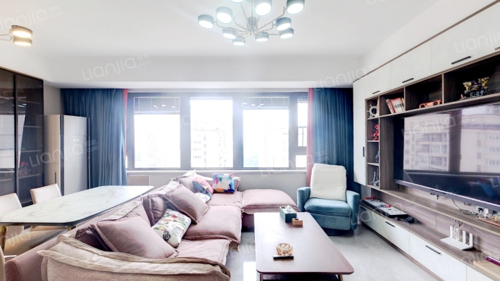 万科中南翡翠江湾二手房实景图